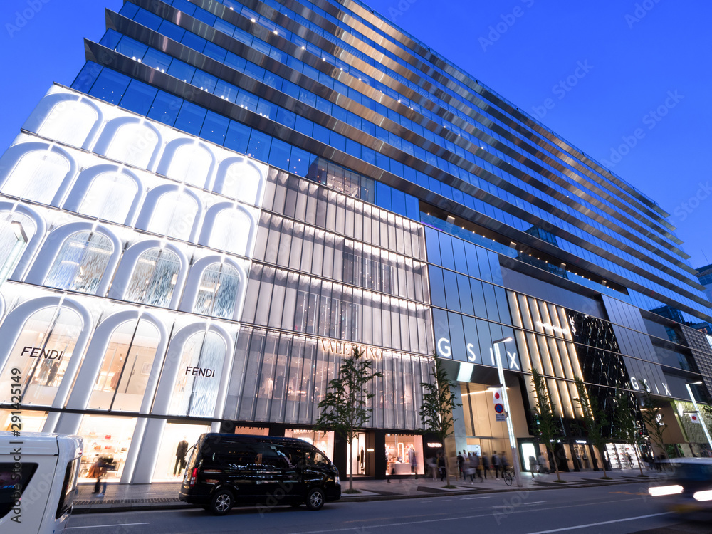 GINZA SIX