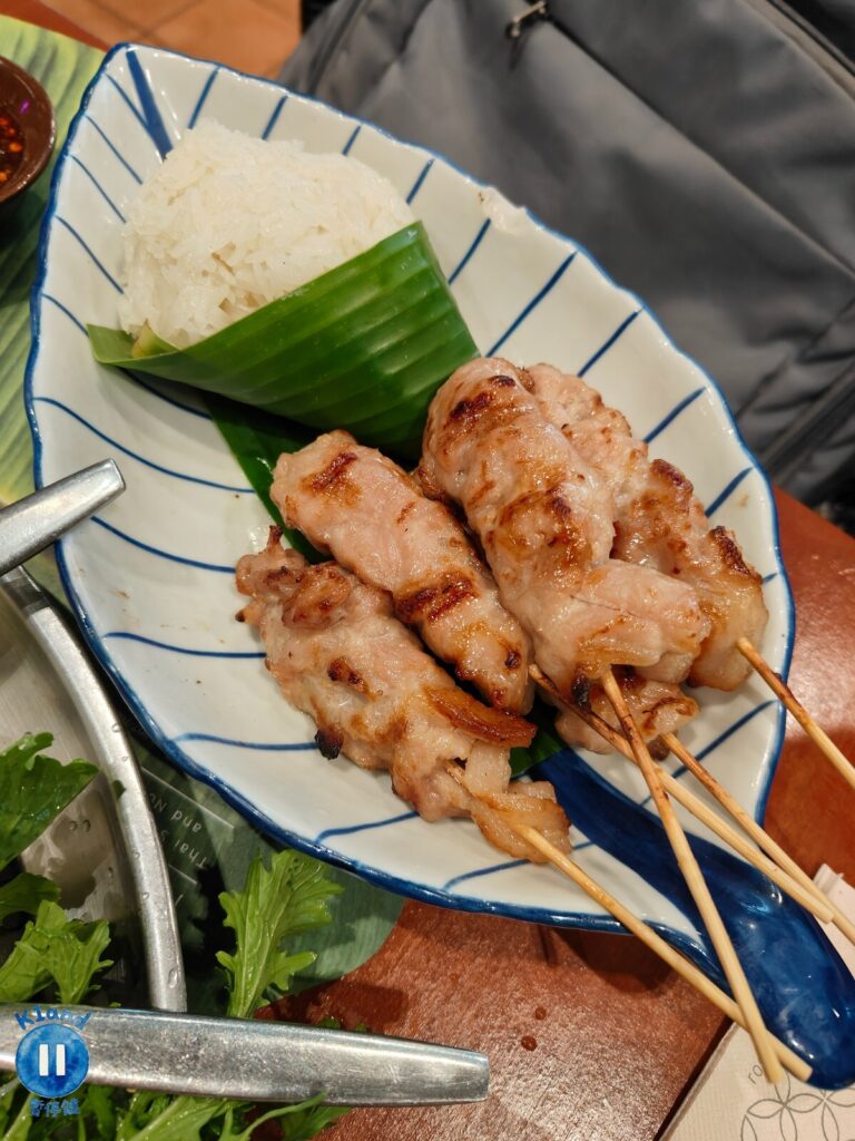 Tha Maharaj 碼頭避暑好去處！Rosniyom 泰式街頭小吃餐廳食評